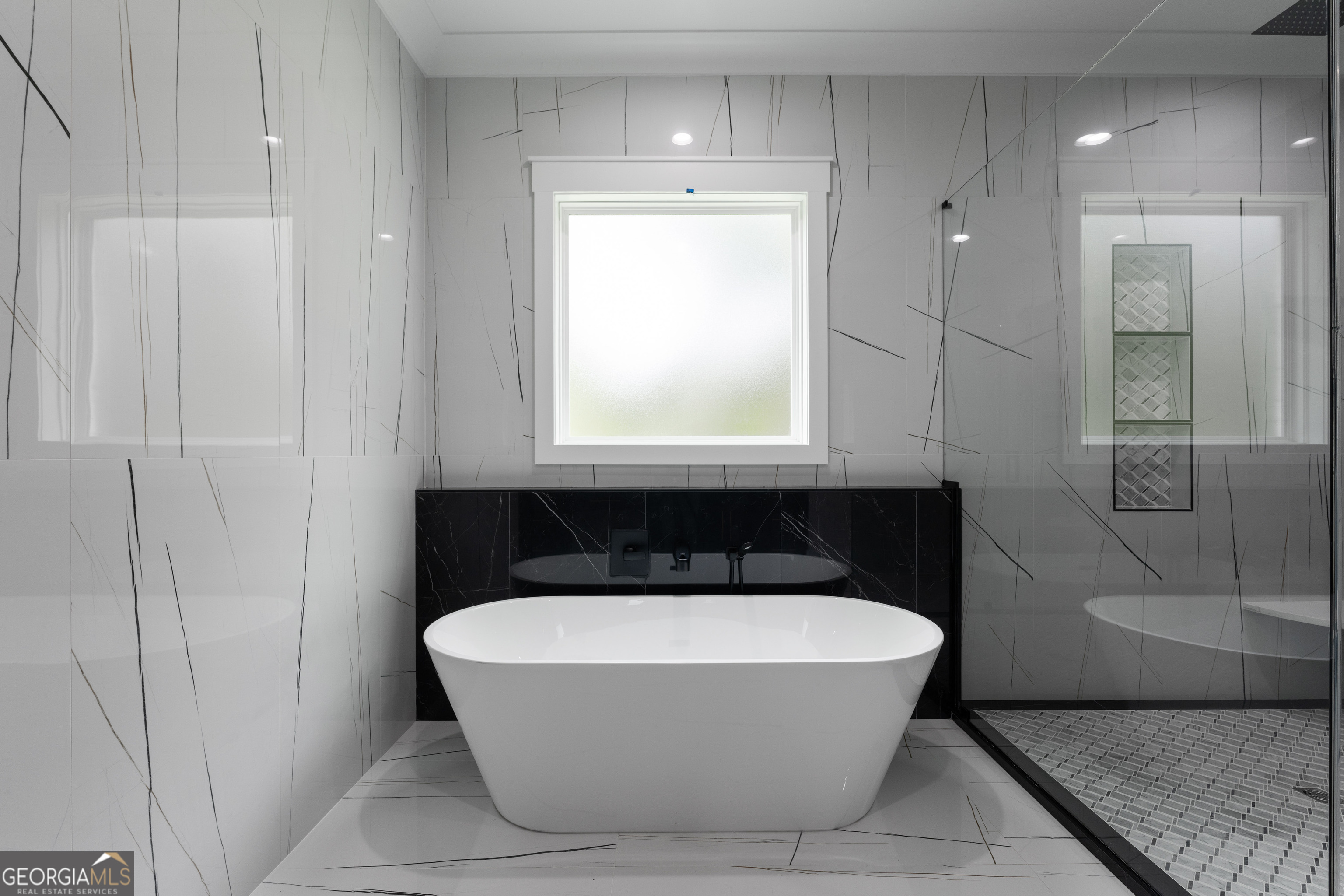 The Manor at Smithtown - Residential