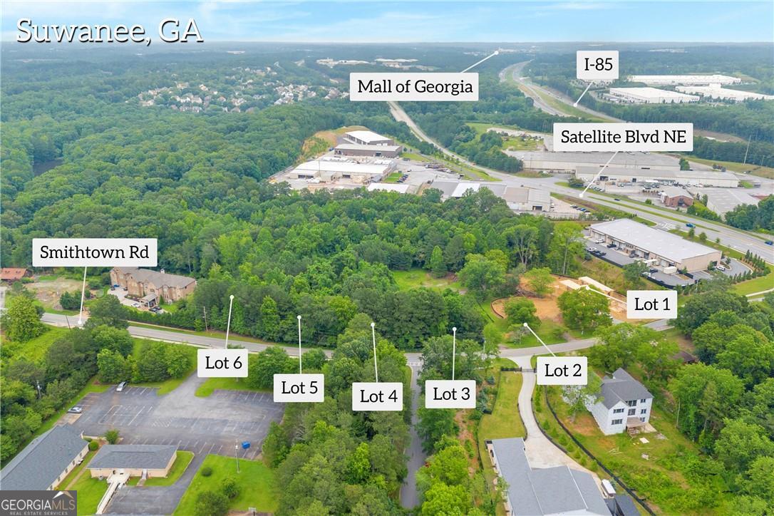 The Manor at Smithtown - Residential