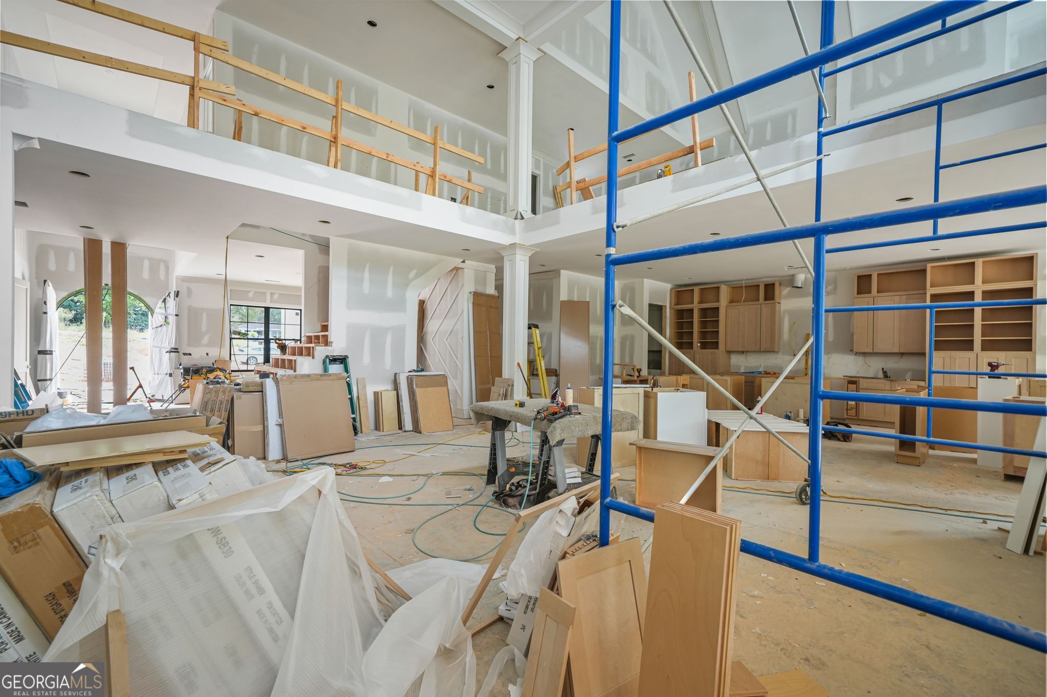 The Manor at Smithtown - Residential