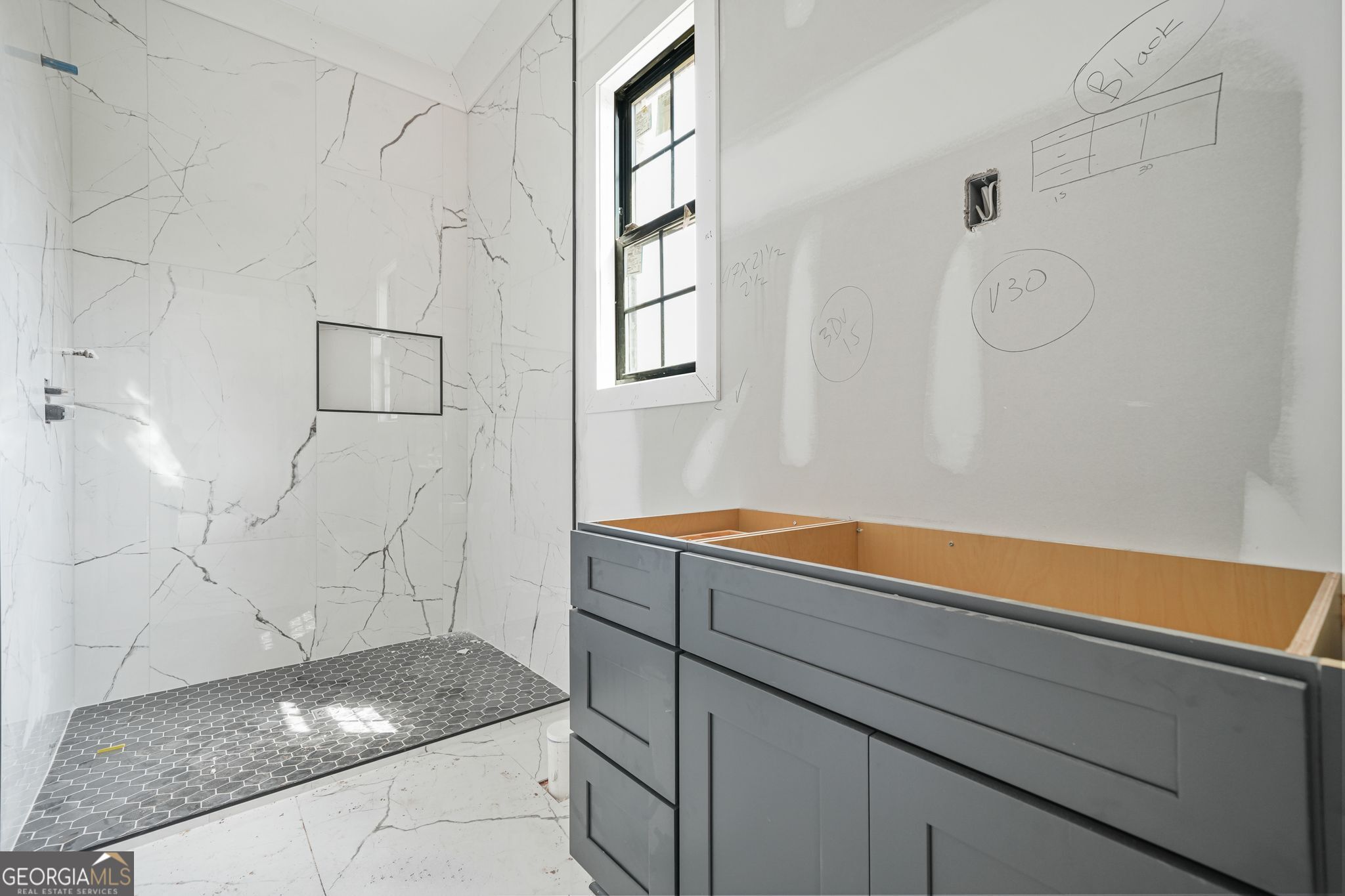 The Manor at Smithtown - Residential