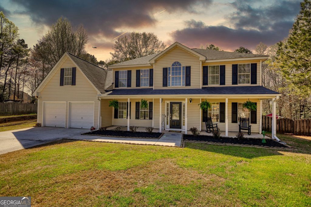 Photo of 911 Parkplace, Loganville, GA 30052 (MLS # 10711707)