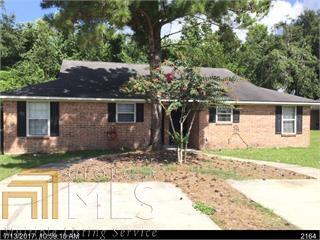Conveniently located 2 bedroom 2 bathroom duplex! Only minutes from Kings Bay Naval Base, downtown St Marys, and the I-95.