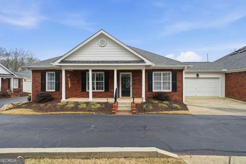Photo of 102 Courtyard Lane, Woodstock, GA 30189 (MLS # 10674027)