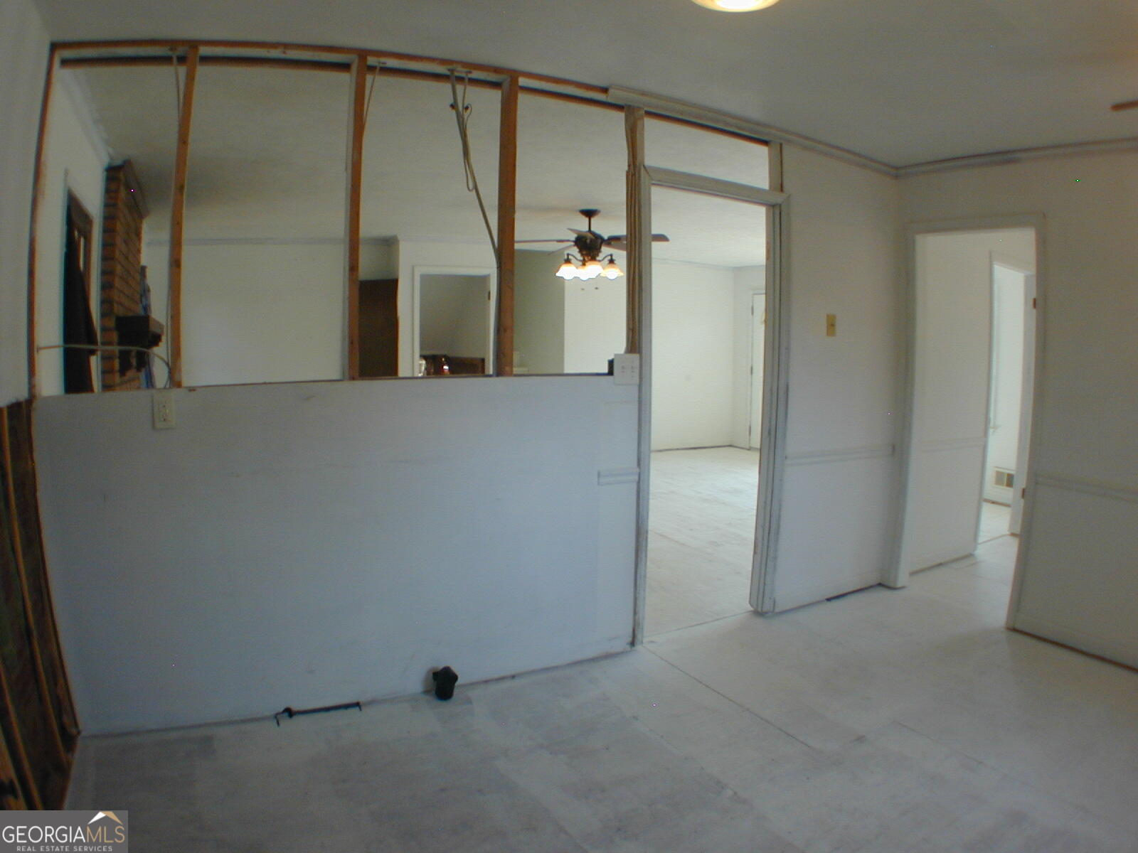 3417 Creekwood DR SE