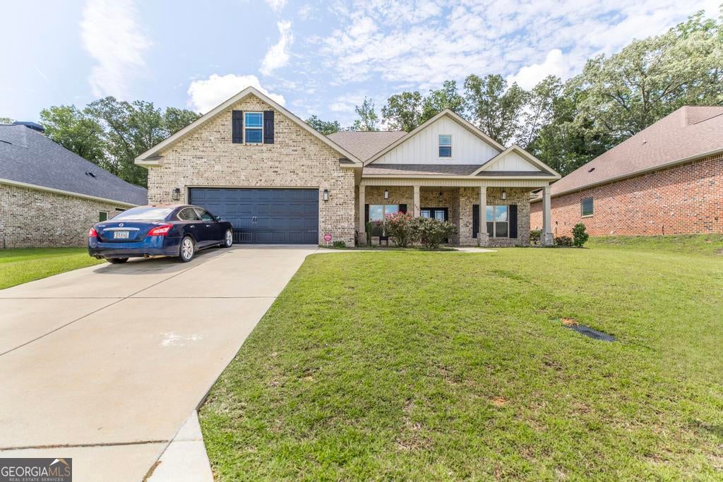 306 Rustic Live Oak TRL