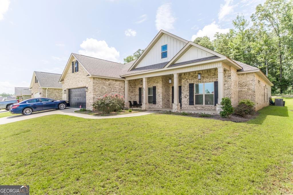 306 Rustic Live Oak TRL