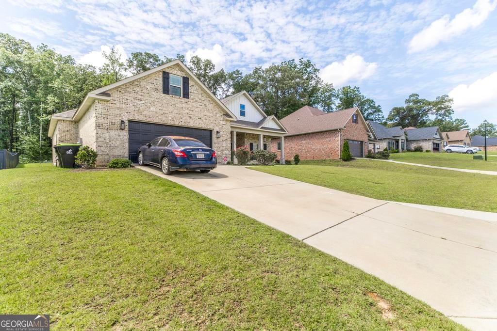 306 Rustic Live Oak TRL