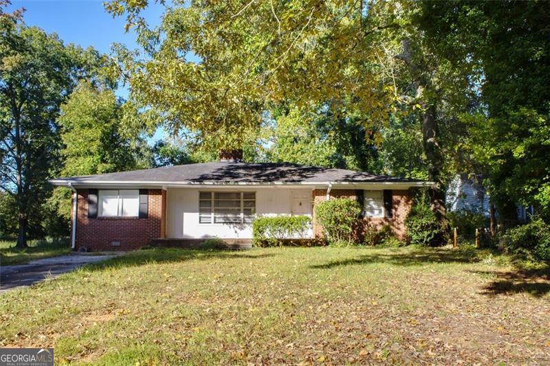 969 MOUNT AIRY DR SW