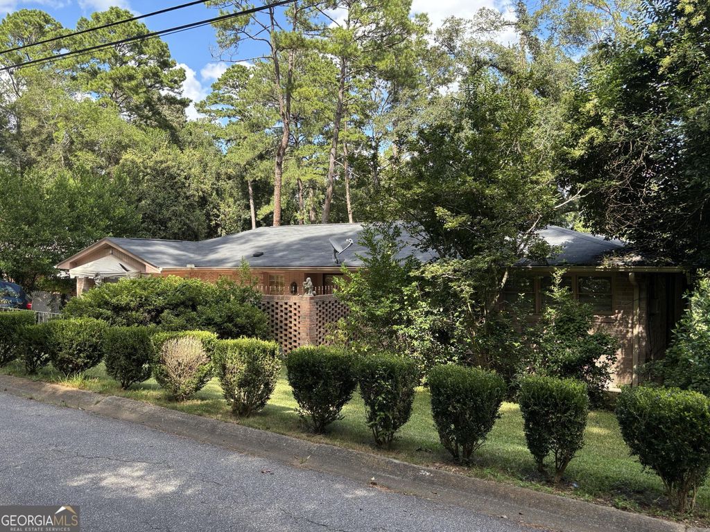Photo of 2159 General Winship Drive, Macon, GA 31204 (MLS # 10650056)