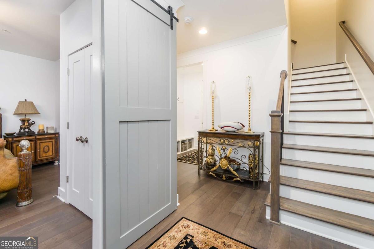 963 South on main DR