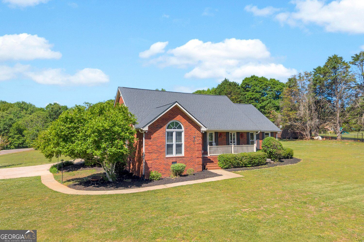 71 Woodridge WAY