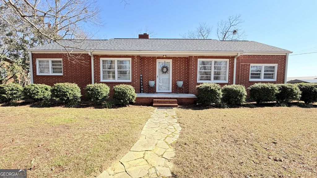 Photo of 1328 First St, Dudley, GA 31022 (MLS # 10692155)