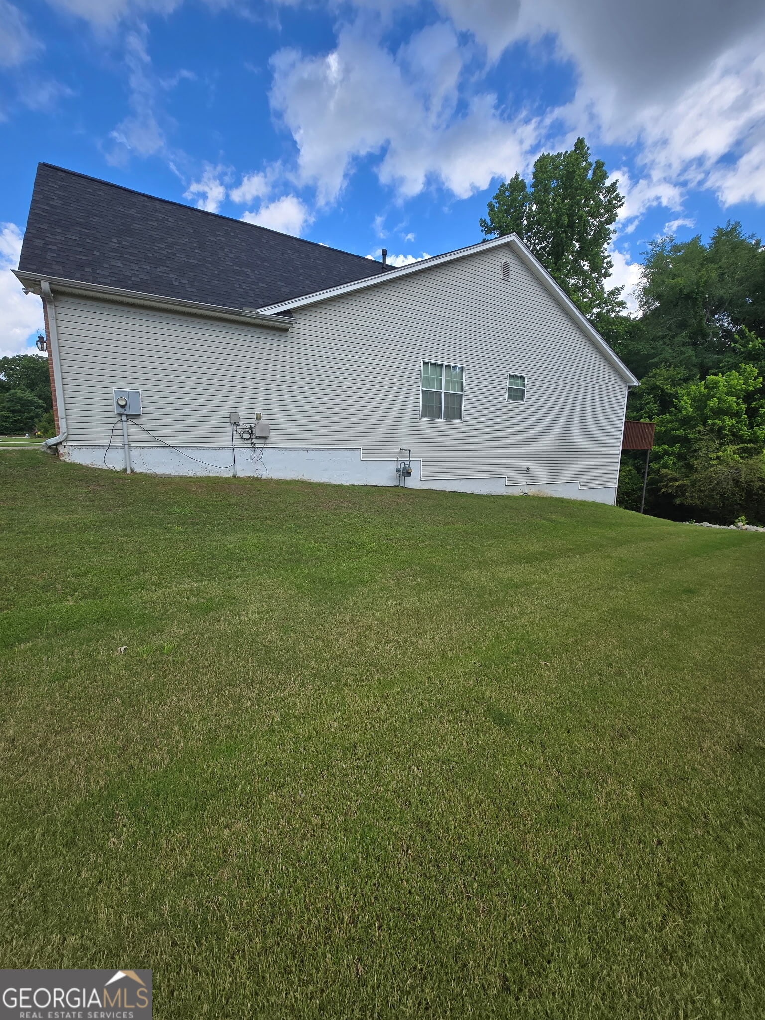 1925 Cedar Walk LN