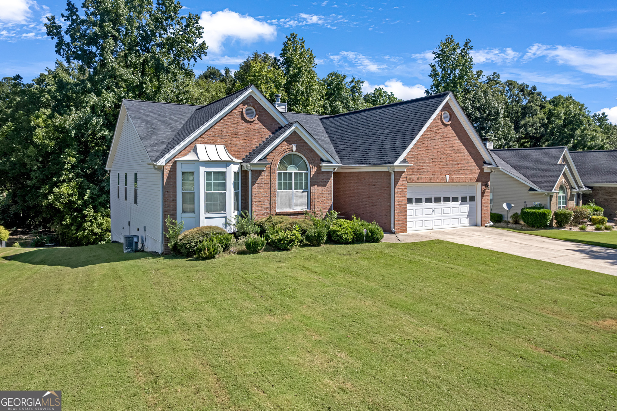 1925 Cedar Walk LN