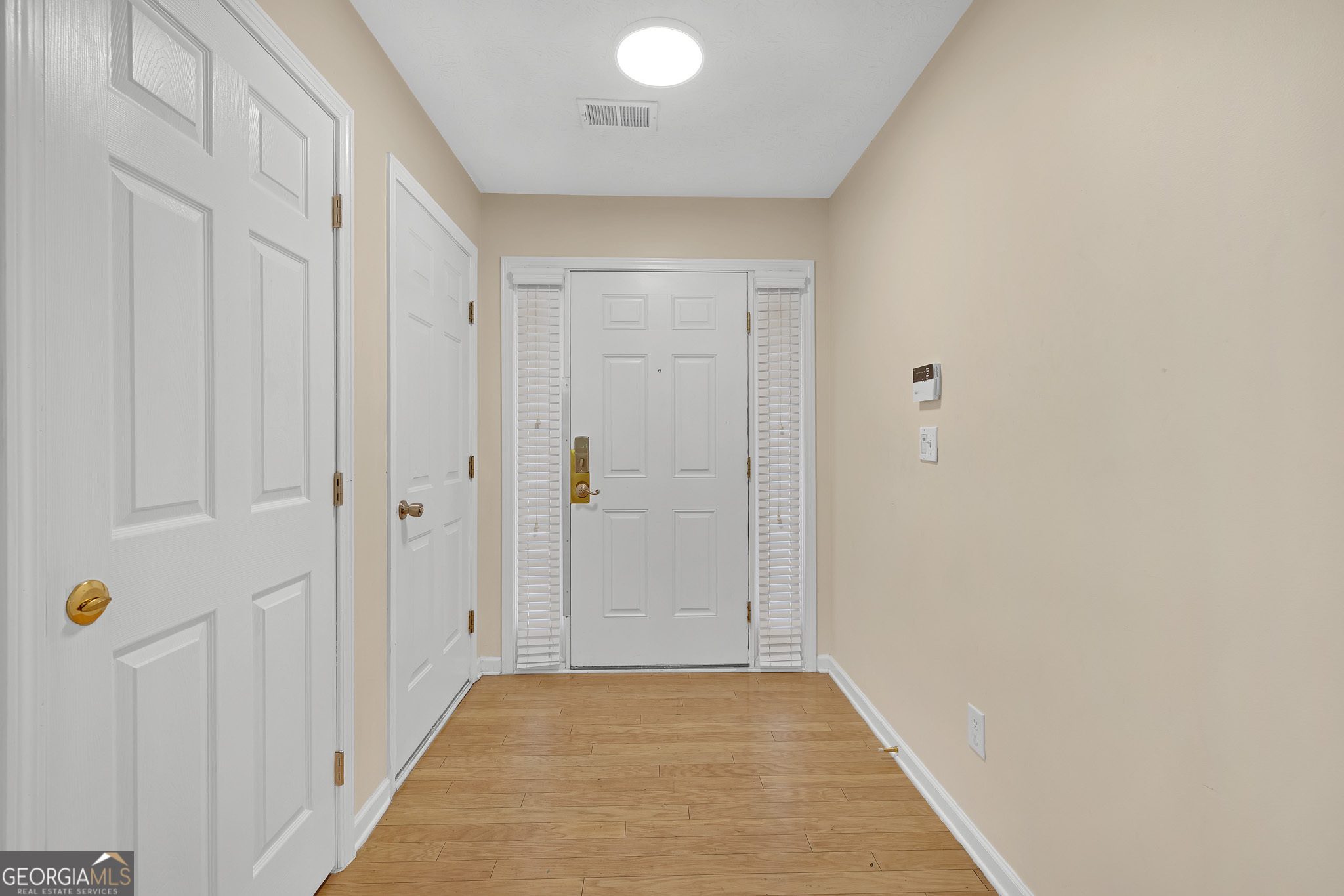 1925 Cedar Walk LN