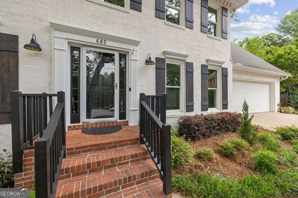 Photo of 685 Wood Work Way, Roswell, GA 30076 (MLS # 10742354)