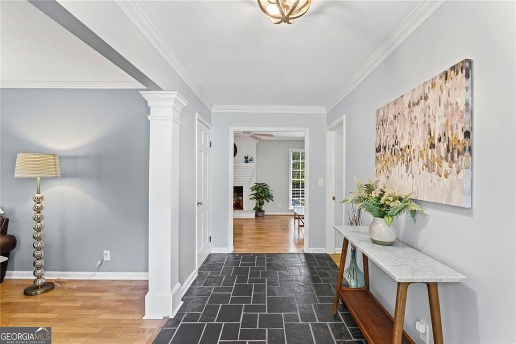 5513 North Peachtree RD