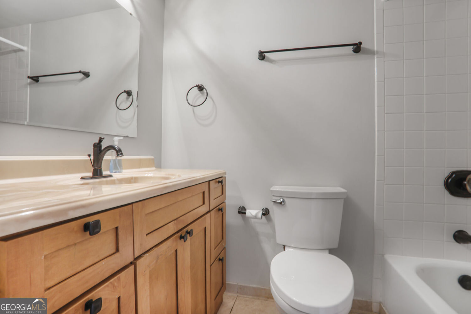 Atlanta, Georgia 30309, United States, 2 Bedrooms Bedrooms, ,2 BathroomsBathrooms,Residential,Active,136446