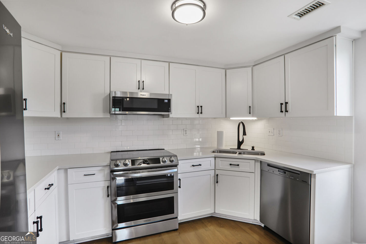 Atlanta, Georgia 30309, United States, 2 Bedrooms Bedrooms, ,2 BathroomsBathrooms,Residential,Active,136446