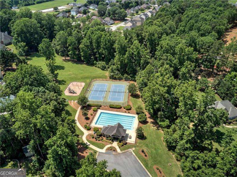 2690 Stonehill WAY