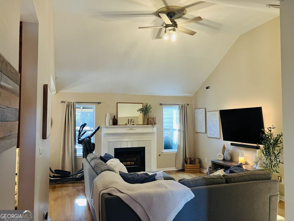 Photo of 328 vendella Circle, peachtree city, GA 30269 (MLS # 10713143)