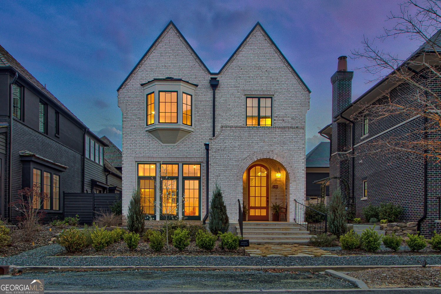 250 4th ST