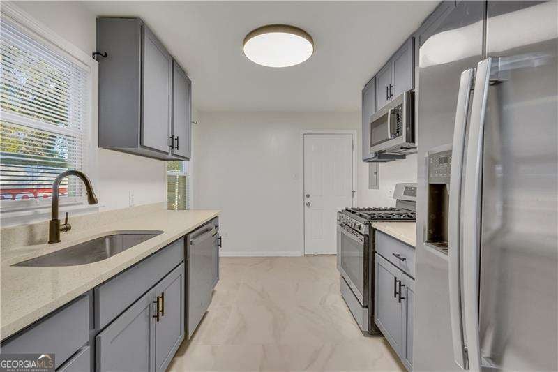 Photo of 2205 Texas Avenue, Savannah, GA 31404 (MLS # 10817754)