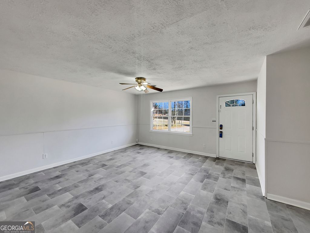 Photo of 225 Griffin Park Road, Griffin, GA 30223 (MLS # 10673077)