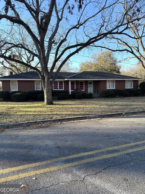 A home in Claxton