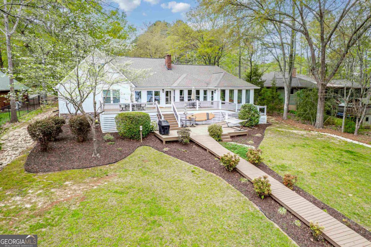 123 Lullwater LN 123 LULLWATER LANE