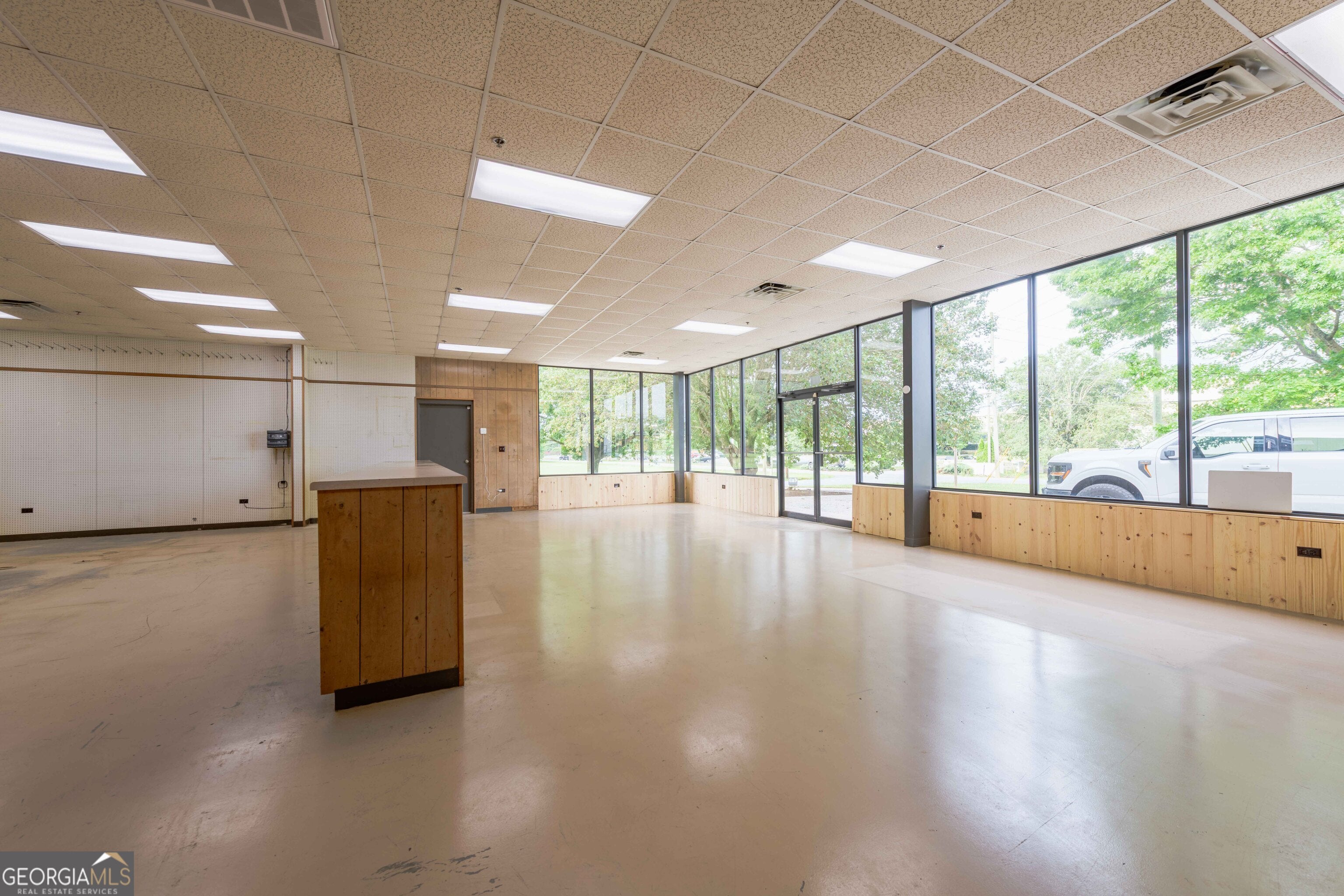 494 Richardson RD SE