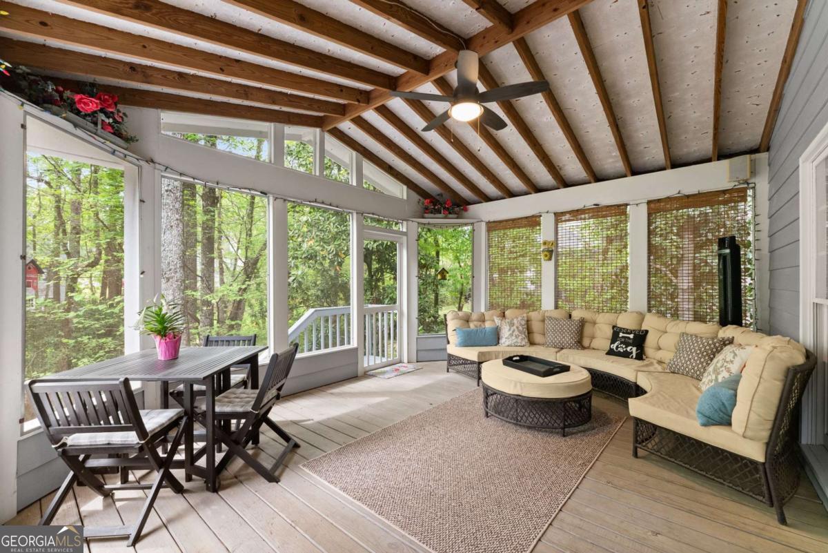 1202 Chadwick Lake DR