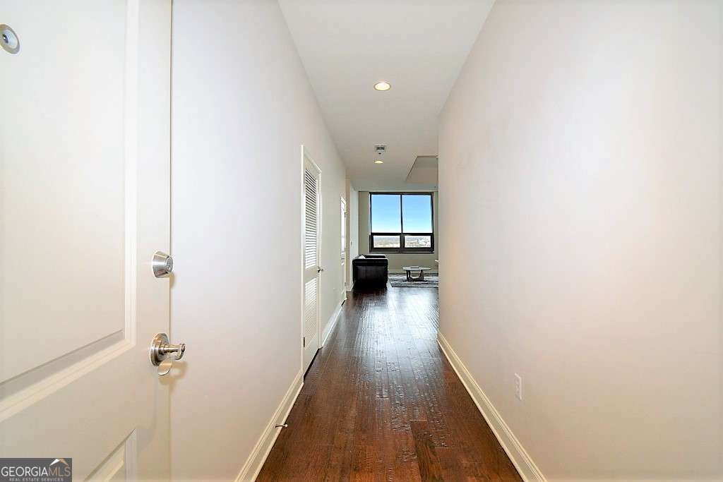270 17th ST NW 4302