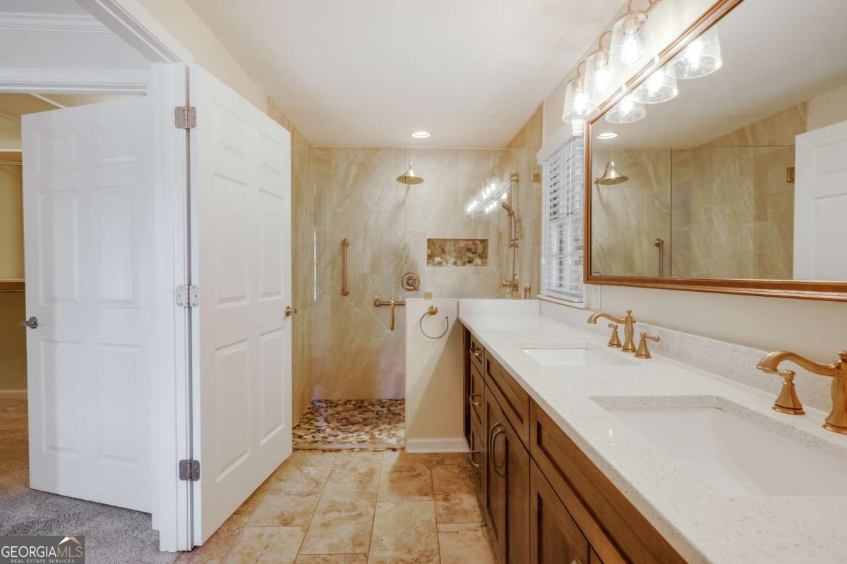 FivePoints - Residential