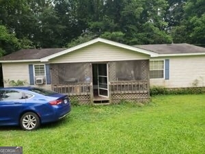 Attention investors and DIY enthusiasts! Multiple exit strategies: finish this remodel then either flip, rent or move in! Home being sold as is. Cash preferred but will consider financed all offers. Seller is assisted by an Attorney in Fact. Do not knock on door or approach house without prior communication.