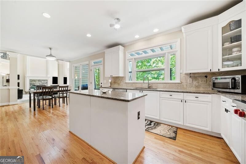 Sugar Hill, Georgia 30518, United States, 6 Bedrooms Bedrooms, ,5 BathroomsBathrooms,Residential,Active,125319