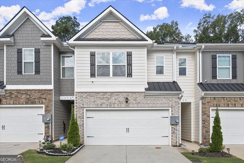 Photo of 174 Hampton Circle, McDonough, GA 30253 (MLS # 10588769)