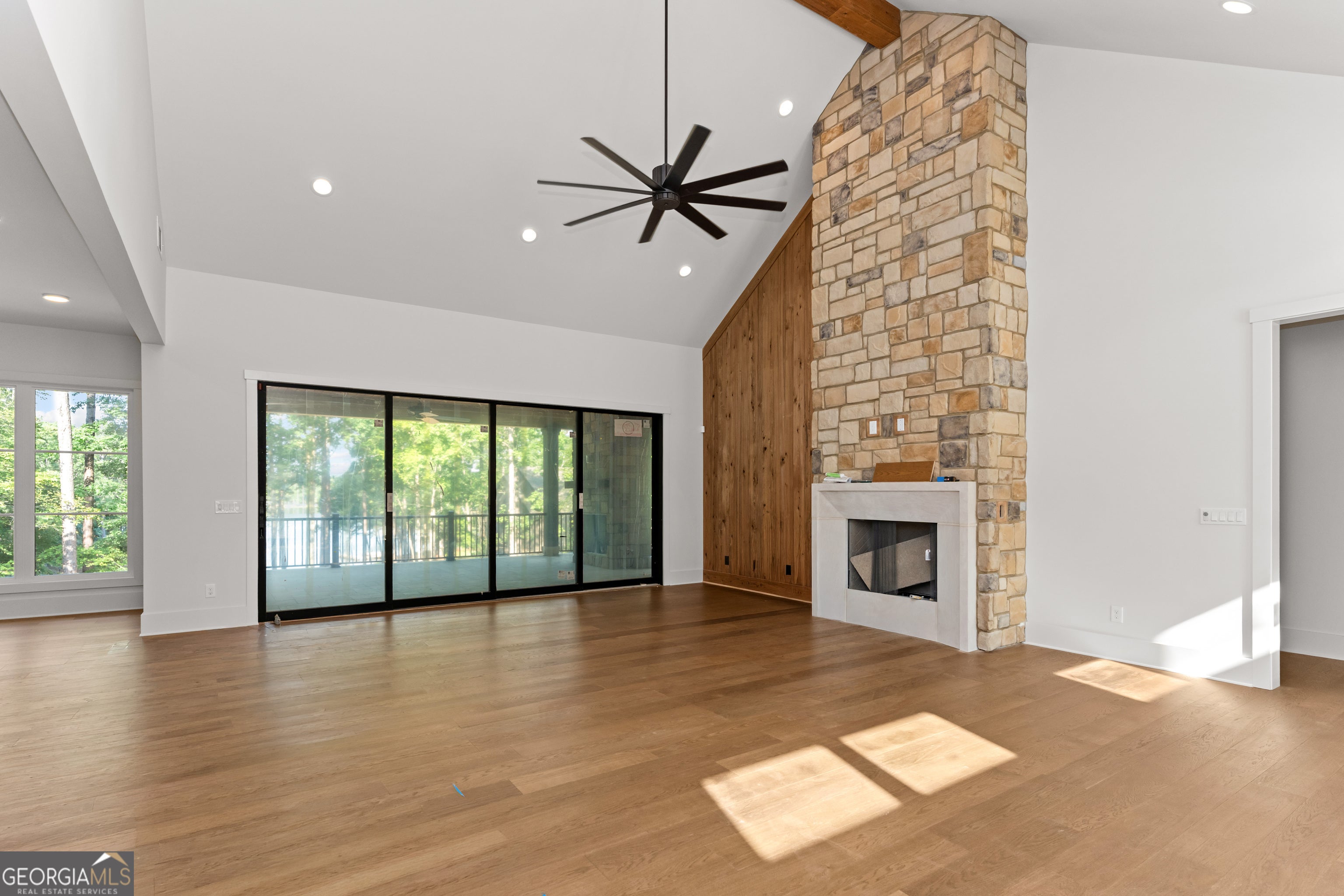 1000 Greyfield RD