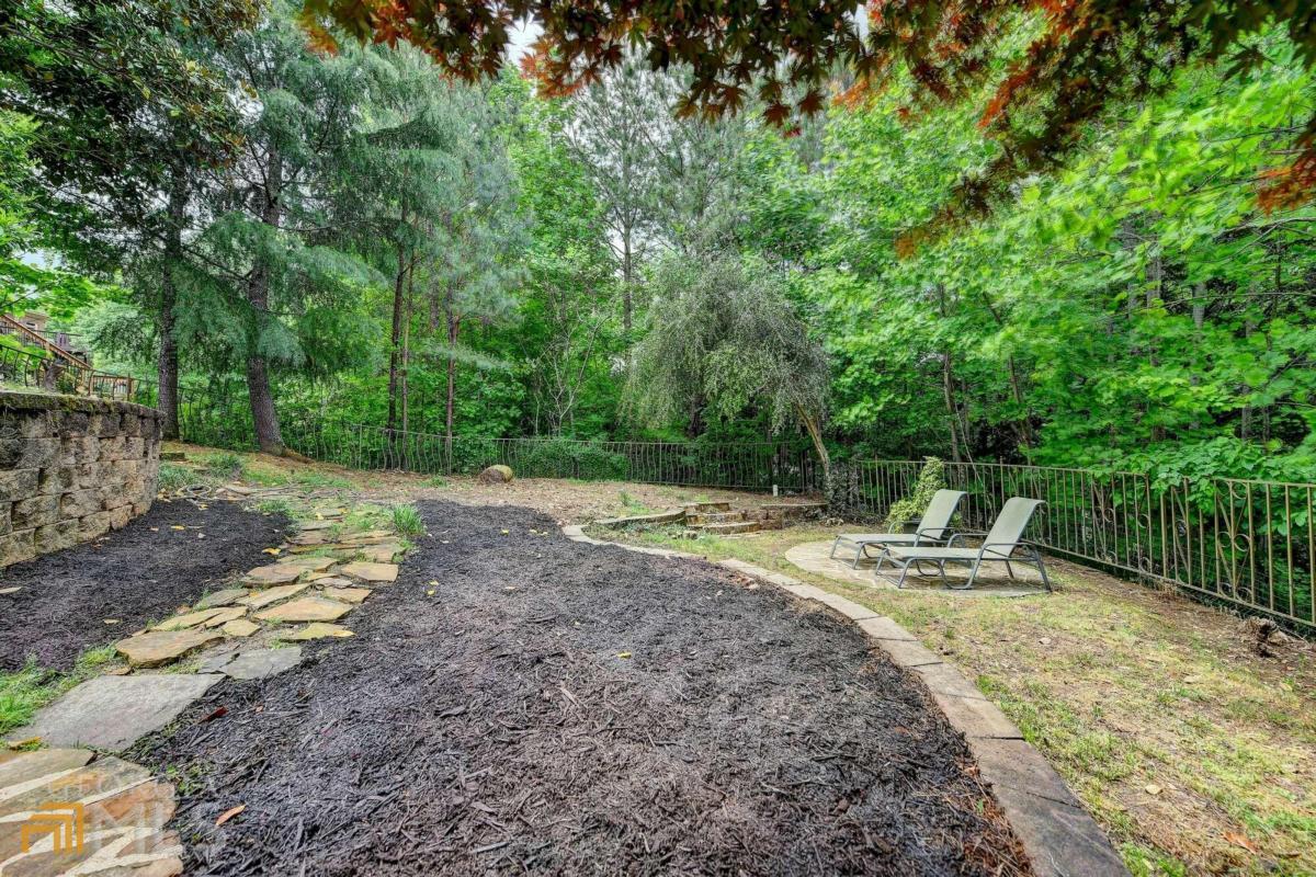 LAUREL SPRINGS - Residential