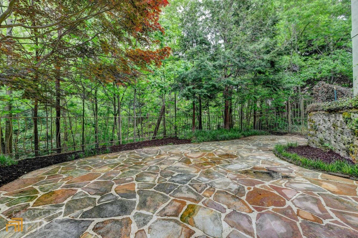 LAUREL SPRINGS - Residential