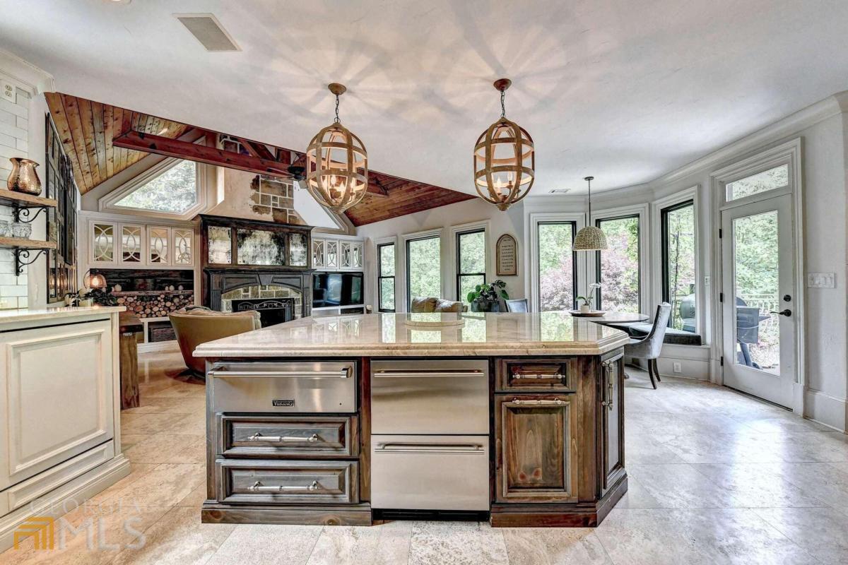 LAUREL SPRINGS - Residential