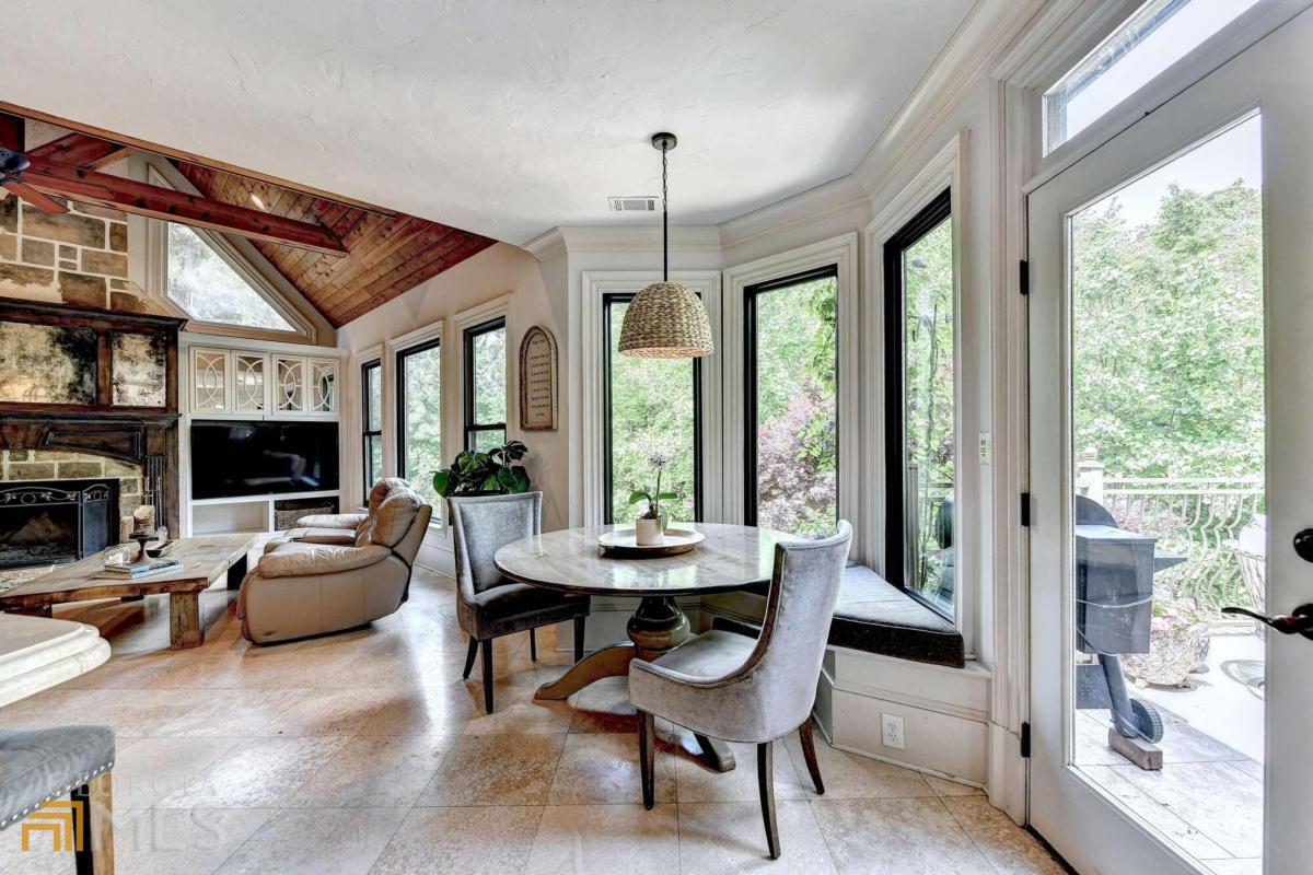 LAUREL SPRINGS - Residential