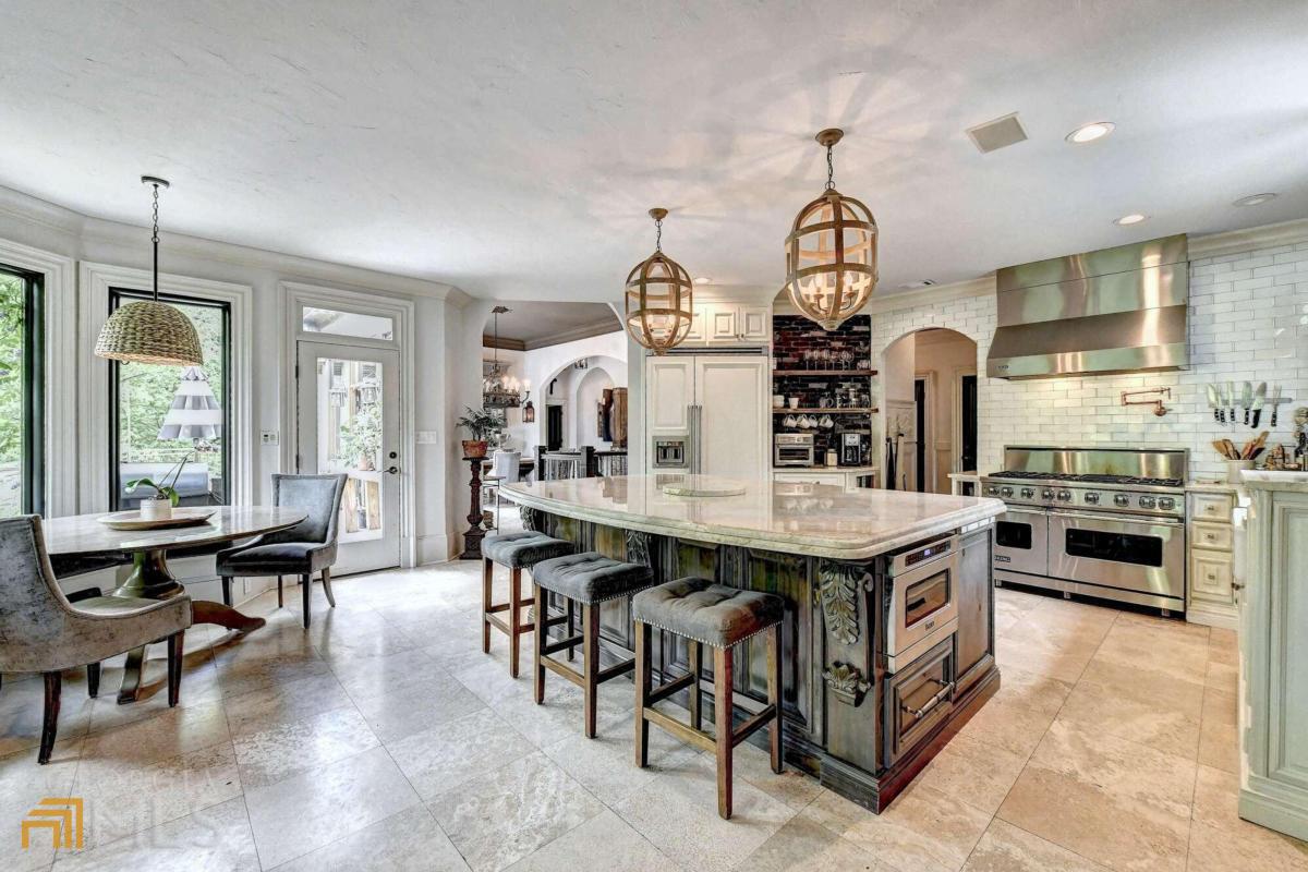 LAUREL SPRINGS - Residential
