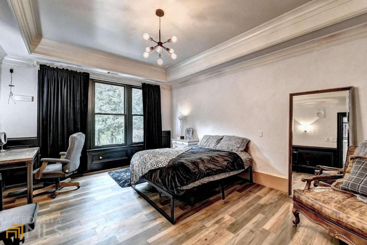 LAUREL SPRINGS - Residential
