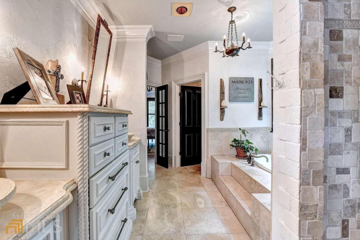 LAUREL SPRINGS - Residential