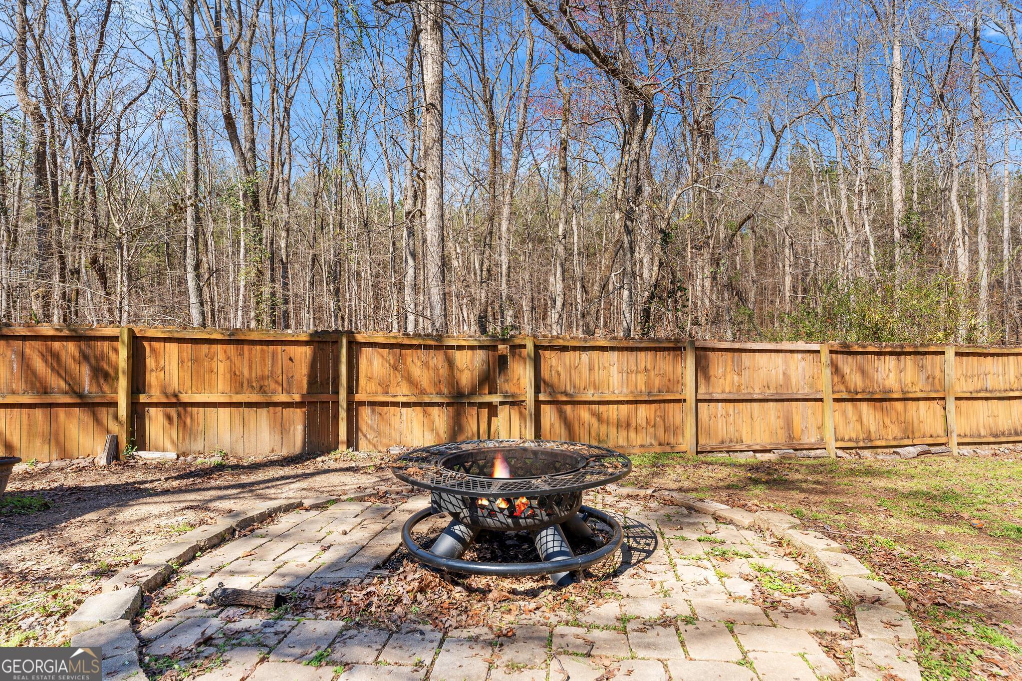 120 Queen CIR