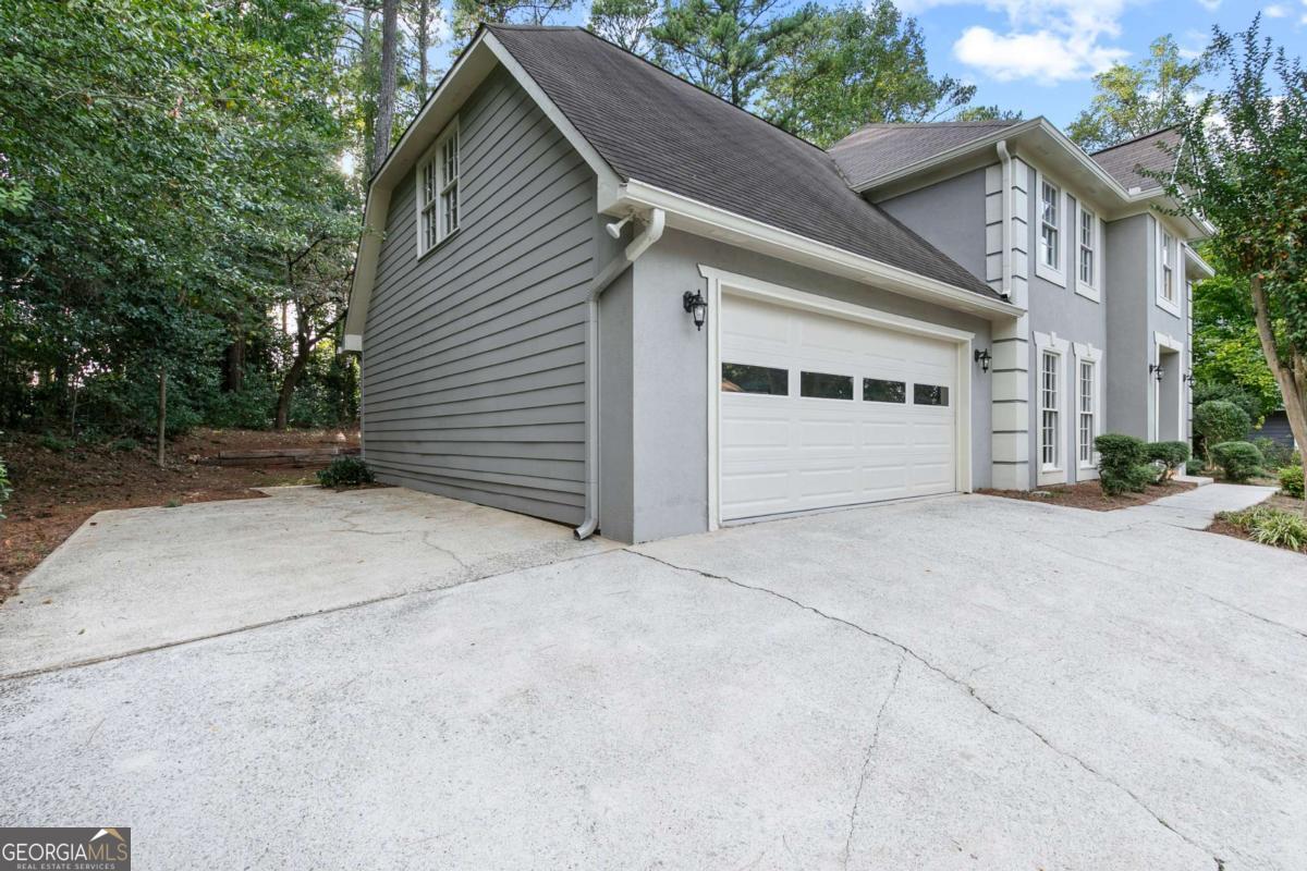 1368 Christiana DR