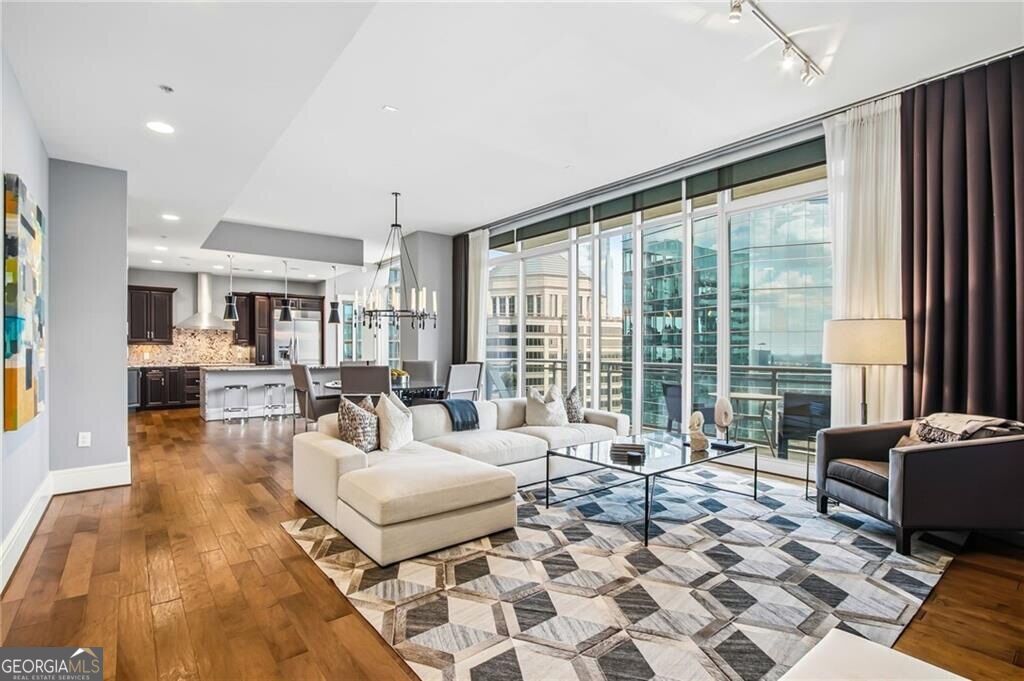 1065 Peachtree ST NE 3405