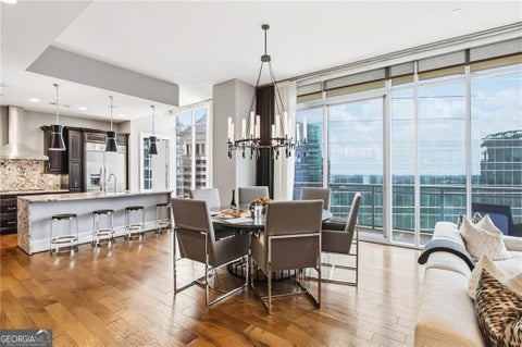 Photo of 1065 Peachtree Street NE #3405, Atlanta, GA 30309 (MLS # 10869293)