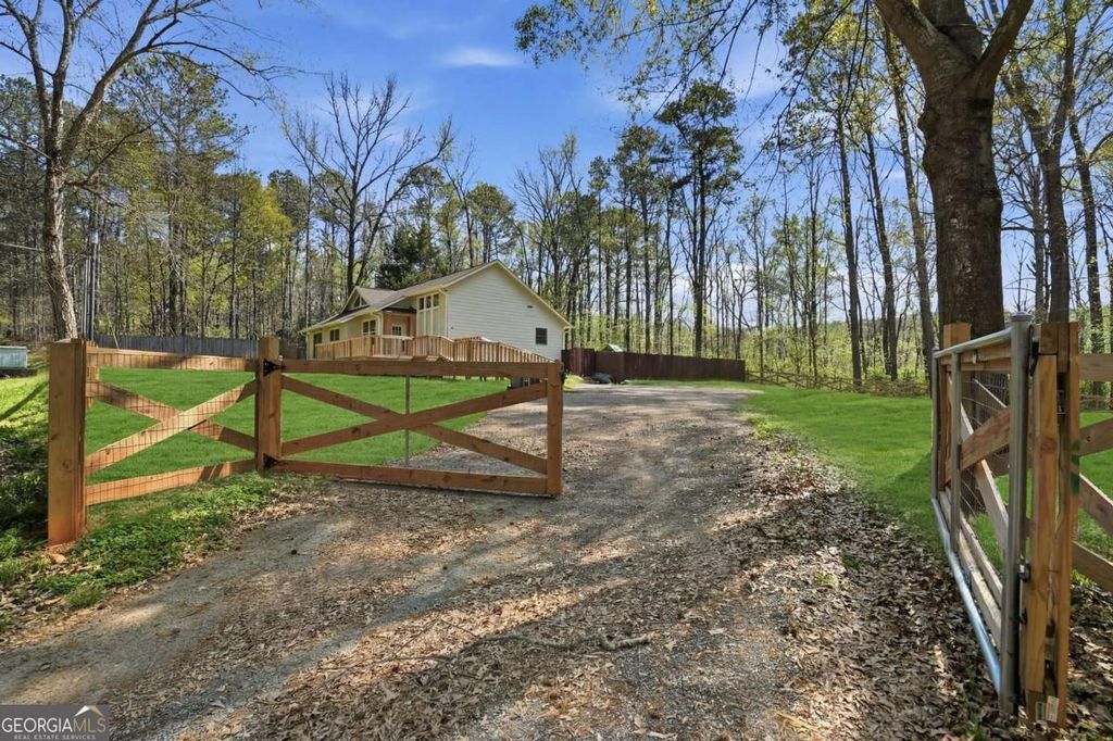 Photo of 191 Cowan Road SE, Conyers, GA 30094 (MLS # 10720323)